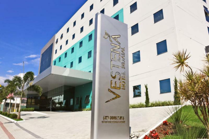 Tri Executive Hotel 4*